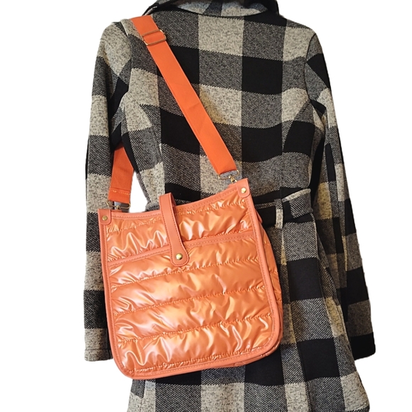 MANGO METALLIC ORANGE CROSSBODY PUFFER BAG - Picture 1 of 9